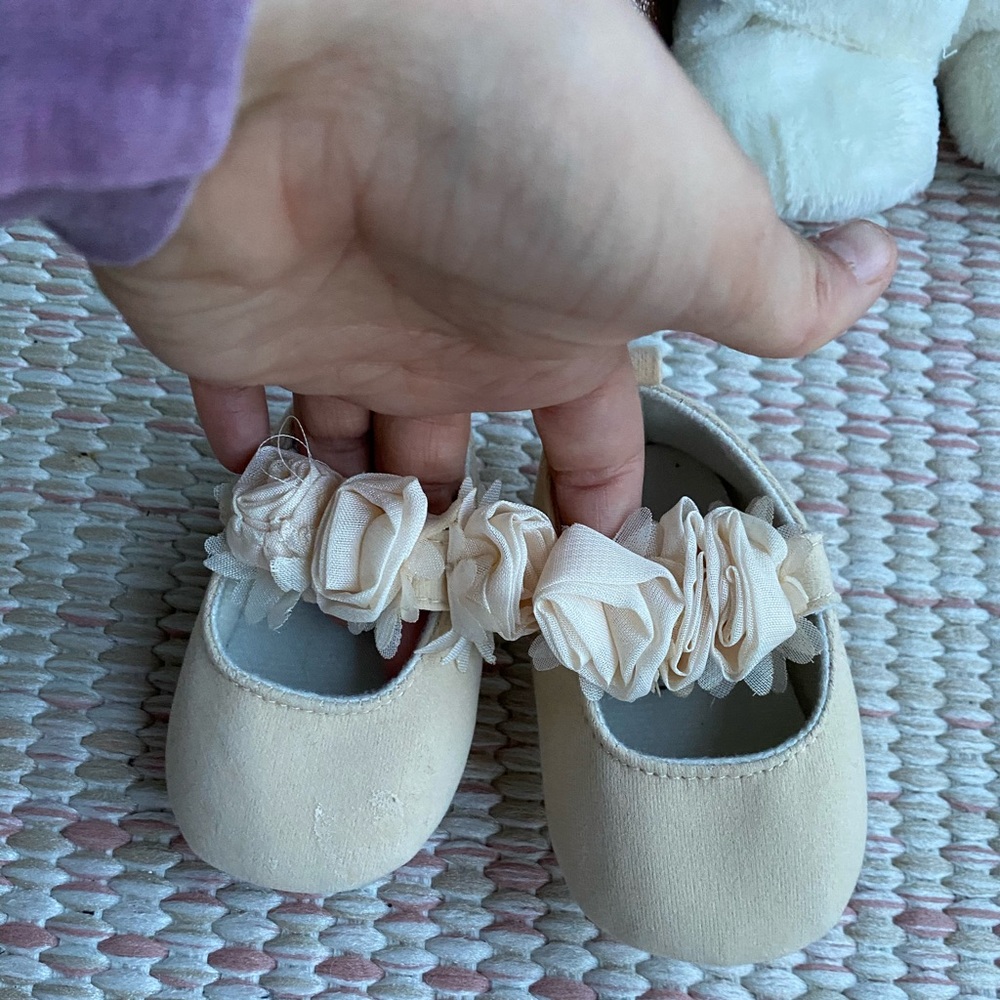 Infant girl shoes